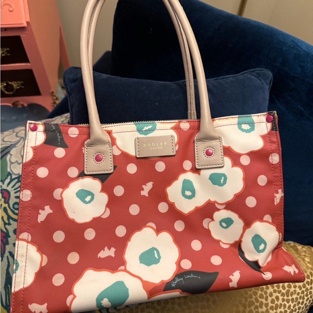 RADLEY LONDON Hollyhock Coral and Cream Floral coated canvas Tote